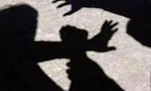 लाठी से मां पर किया जानलेवा हमला, बेटा गिरफ्तार लाठी से मां पर किया जानलेवा हमला, बेटा गिरफ्तार