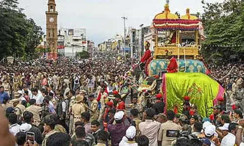 Mysuru : त्योहार के दौरान सड़कों को कूड़ा-कचरा मुक्त रखने के लिए स्वच्छ दशहरा के लिए तैयार