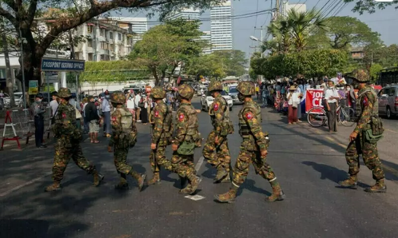 Myanmar सेना ने पूर्वी शहर पर कब्ज़ा किया
