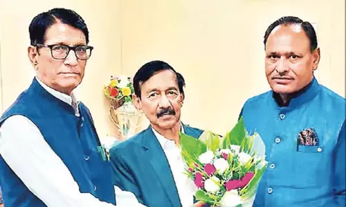 भाजपा जिला अध्यक्ष राजौरी ने बीजीएसबीयू के कुलपति से मुलाकात की भाजपा जिला अध्यक्ष राजौरी ने बीजीएसबीयू के कुलपति से मुलाकात की