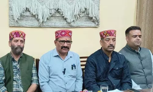 Former minister: सेब उत्पादकों को परिवहन और खरीद संकट का सामना करना पड़ रहा
