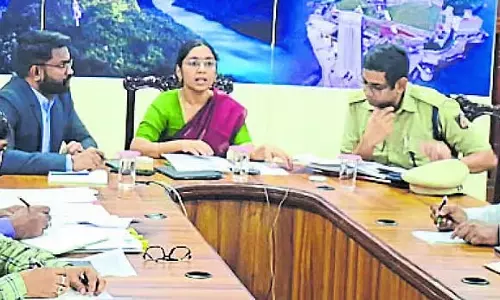 Ganeshotsav : प्लास्टिक का उपयोग न करें - डीसी ने अधिकारियों को निर्देश दिए Ganeshotsav : प्लास्टिक का उपयोग न करें - डीसी ने अधिकारियों को निर्देश दिए
