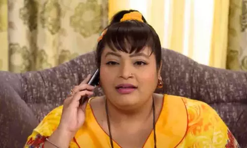 TMKOC की अंबिका रंजनकर उर्फ कोमल ने शो छोड़ने पर प्रतिक्रिया दी TMKOC की अंबिका रंजनकर उर्फ कोमल ने शो छोड़ने पर प्रतिक्रिया दी