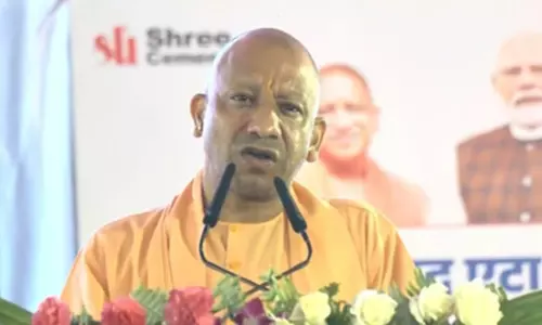 मुगलों और अंग्रेजों की सोच पर चल रही कांग्रेस-सपा पार्टी : सीएम योगी
