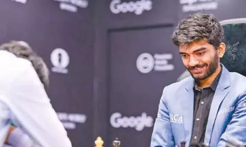 Gukesh  ने अब्दुसत्तोरोव पर ज़बरदस्त जीत के साथ वापसी की