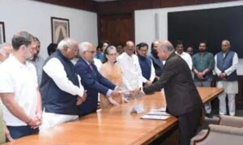 उपराष्ट्रपति चुनाव: इंडिया ब्लॉक के उम्मीदवार ने नामांकन दाखिल किया
