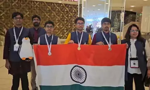 आईओएए 2025 में छात्रों ने लहराया परचम, भारत को दिलाए चार गोल्ड और एक सिल्वर आईओएए 2025 में छात्रों ने लहराया परचम, भारत को दिलाए चार गोल्ड और एक सिल्वर