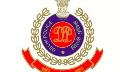 दिल्ली CM हमला मामला: पुलिस ने आरोपी के सोशल मीडिया और फोन की जांच शुरू की