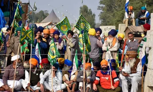 Punjab के किसानों ने विधानसभा के माध्यम से लैंड पूलिंग नीति को वापस लेने की मांग की Punjab के किसानों ने विधानसभा के माध्यम से लैंड पूलिंग नीति को वापस लेने की मांग की