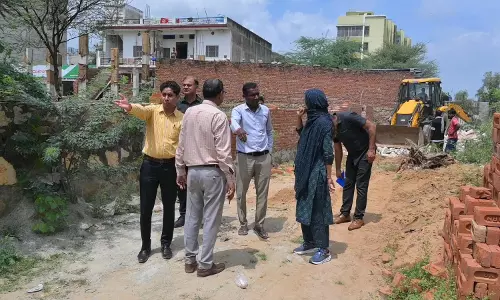 Sikar नगर परिषद ने शहर में दो स्थानों पर अतिक्रमण हटाया Sikar नगर परिषद ने शहर में दो स्थानों पर अतिक्रमण हटाया