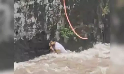 Powai: मीठी नदी से 30 वर्षीय व्यक्ति को बचाया गया