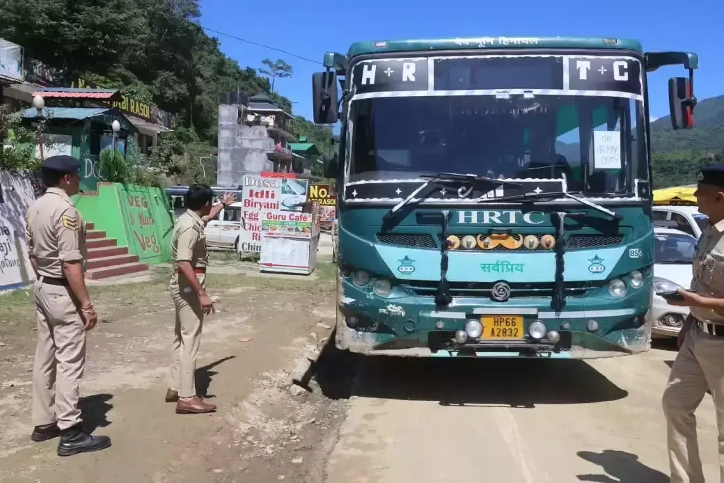 Mandi: मंडी-मनाली मार्ग पर सफर हुआ आसान