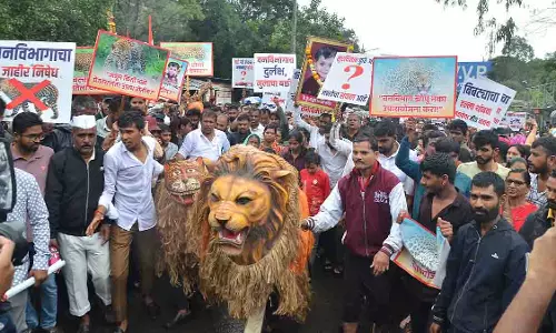 Nashik: तेंदुए ने बच्चे की जान ली, ग्रामीणों का विरोध प्रदर्शन