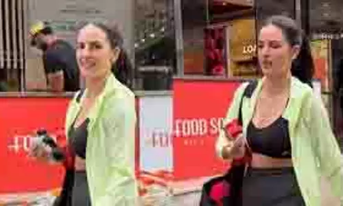 Natasha Stankovic ने दिखाया फिटनेस और फैशन का परफेक्ट कॉम्बो Natasha Stankovic ने दिखाया फिटनेस और फैशन का परफेक्ट कॉम्बो