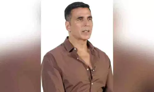 Akshay Kumar: बताया कि शाम 6.30 बजे तक डिनर खत्म करना क्यों ज़रूरी है Akshay Kumar: बताया कि शाम 6.30 बजे तक डिनर खत्म करना क्यों ज़रूरी है
