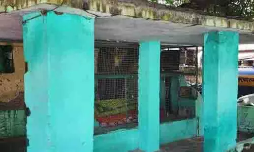 Sambhal: नगर पालिका परिसर से मजार हटाने की योजना पर विवाद