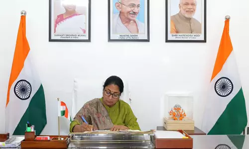 दिल्ली के CM ने हमले के बाद कर्तव्य के प्रति प्रतिबद्धता दोहराई