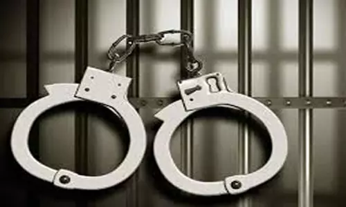 BSF कांस्टेबल ने महिला से 29 लाख की ठगी, गिरफ्तार BSF कांस्टेबल ने महिला से 29 लाख की ठगी, गिरफ्तार