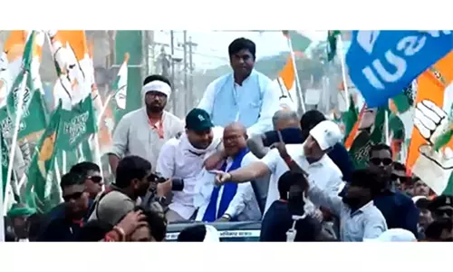 राहुल गांधी, तेजस्वी यादव ने लखीसराय में मतदाता अधिकार यात्रा में हिस्सा लिया, SIR के खिलाफ प्रदर्शन किया