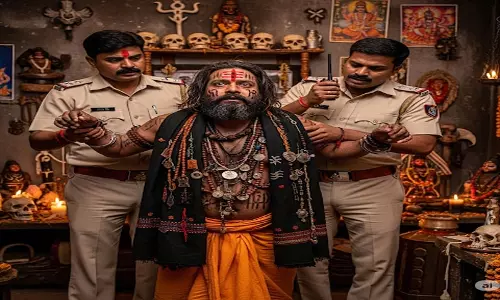 काला जादू के बहाने महिलाओं के साथ अश्लील हरकत, भोंदू बाबा गिरफ्तार काला जादू के बहाने महिलाओं के साथ अश्लील हरकत, भोंदू बाबा गिरफ्तार