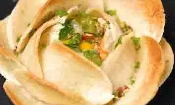 Bread Flower Pizza : अलग अंदाज में बनाएं ब्रेड फ्लावर पिज्जा Bread Flower Pizza : अलग अंदाज में बनाएं ब्रेड फ्लावर पिज्जा