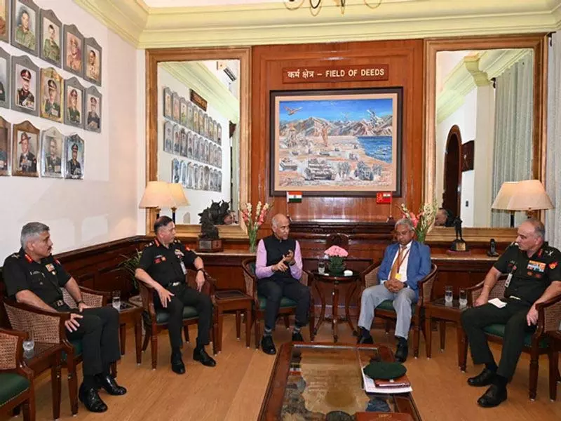 सेना प्रमुख जनरल द्विवेदी ने संयुक्त राष्ट्र, म्यांमार में भारतीय दूत से मुलाकात की सेना प्रमुख जनरल द्विवेदी ने संयुक्त राष्ट्र, म्यांमार में भारतीय दूत से मुलाकात की