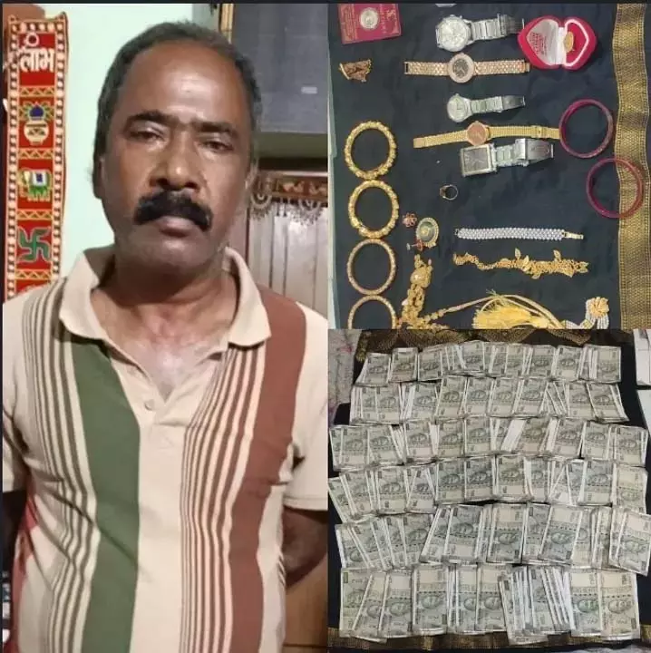 Odisha : विजिलेंस ने कटक सिटी अस्पताल के कर्मचारियों पर छापा मारा Odisha : विजिलेंस ने कटक सिटी अस्पताल के कर्मचारियों पर छापा मारा