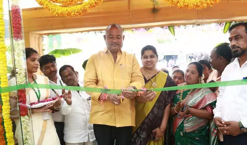 Hyderabad: रामराज कॉटन ने मिरयालागुडा में शोरूम खोला Hyderabad: रामराज कॉटन ने मिरयालागुडा में शोरूम खोला