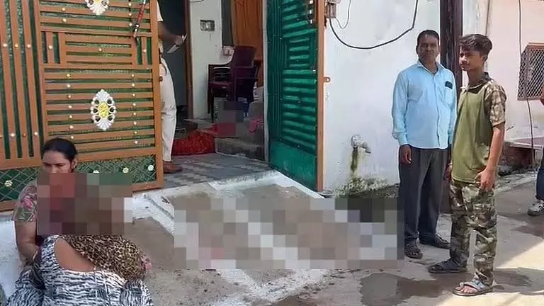 MP : अवैध संबंध के शक में किरायेदार ने मकान मालकिन की हत्या की MP : अवैध संबंध के शक में किरायेदार ने मकान मालकिन की हत्या की