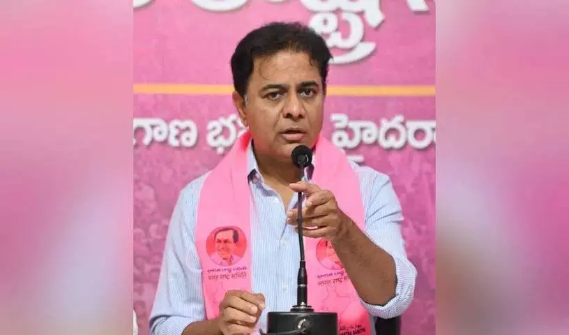 क्या यही नेतृत्व का अर्थ नहीं है.. क्या यही दूरदर्शी सोच का अर्थ नहीं है..!! : KTR क्या यही नेतृत्व का अर्थ नहीं है.. क्या यही दूरदर्शी सोच का अर्थ नहीं है..!! : KTR