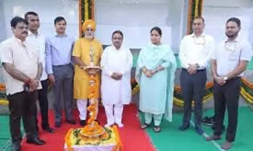 महापौर ने नगर निगम के स्वच्छ Delhi संकल्प दिवस पर स्वच्छता की शपथ दिलाई महापौर ने नगर निगम के स्वच्छ Delhi संकल्प दिवस पर स्वच्छता की शपथ दिलाई
