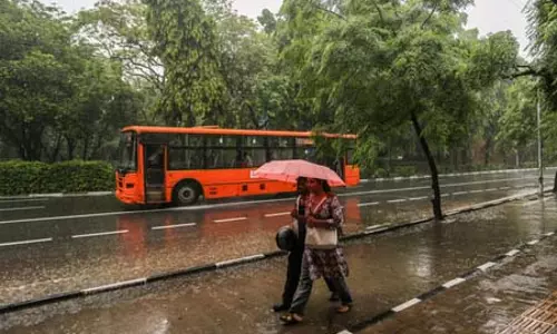 एनसीआर में पल-पल बदल रहा है मौसम का मिजाज, बारिश से वायु गुणवत्ता हुई उत्तम