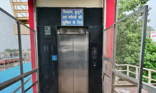 CG NEWS : इन 2 रेलवे स्टेशनों में एस्केलेटर और 4 नई लिफ्ट की सुविधा