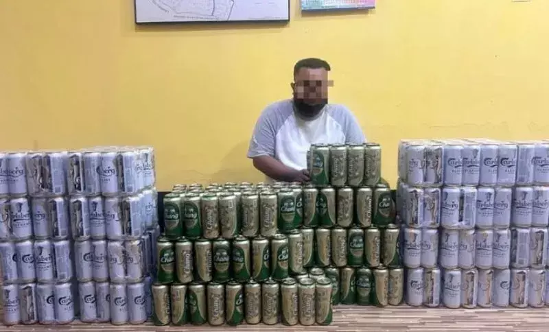 Manipur पुलिस ने एक लाख रुपये मूल्य के 384 बीयर के डिब्बे जब्त किए, एक गिरफ्तार