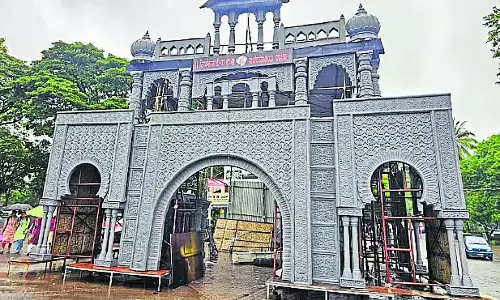 Ganeshotsav : बाधाओं के बीच भव्य तैयारियां Ganeshotsav : बाधाओं के बीच भव्य तैयारियां
