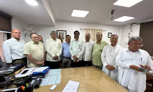 Jaipur: उपमुख्यमंत्री दिया कुमारी के प्रयास से पीडब्ल्यूडी हड़ताल समाप्त Jaipur: उपमुख्यमंत्री दिया कुमारी के प्रयास से पीडब्ल्यूडी हड़ताल समाप्त