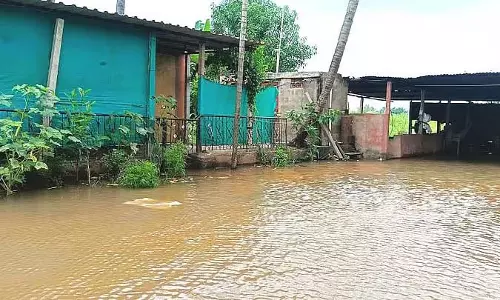 Muttur : घरों में पानी घुसा, देखभाल केंद्र शुरू नहीं
