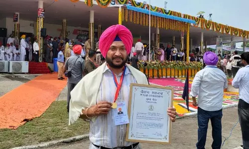 Jalandhar: राज्य पुरस्कार विजेता साइकिल चालक ने खेल जारी रखने के लिए वित्तीय सहायता मांगी Jalandhar: राज्य पुरस्कार विजेता साइकिल चालक ने खेल जारी रखने के लिए वित्तीय सहायता मांगी