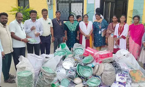 Siruguppa : नगरपालिका अधिकारियों ने 400 किलोग्राम प्लास्टिक जब्त किया Siruguppa : नगरपालिका अधिकारियों ने 400 किलोग्राम प्लास्टिक जब्त किया
