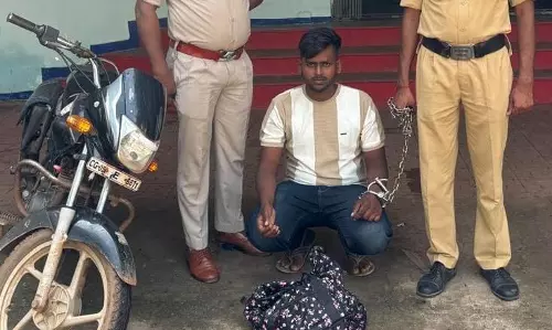 प्लेटिना चालक की तलाशी, गांजा बरामद