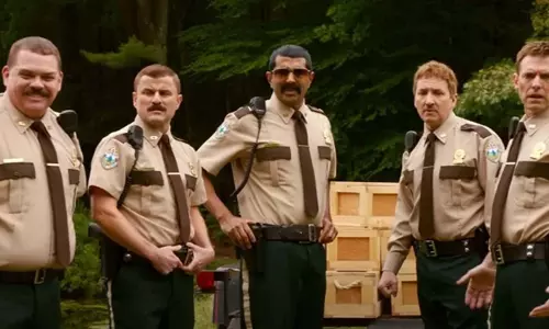 Super Troopers 3 की शूटिंग ब्रायन कॉक्स, चेस क्रॉफर्ड और अन्य के साथ शुरू! Super Troopers 3 की शूटिंग ब्रायन कॉक्स, चेस क्रॉफर्ड और अन्य के साथ शुरू!