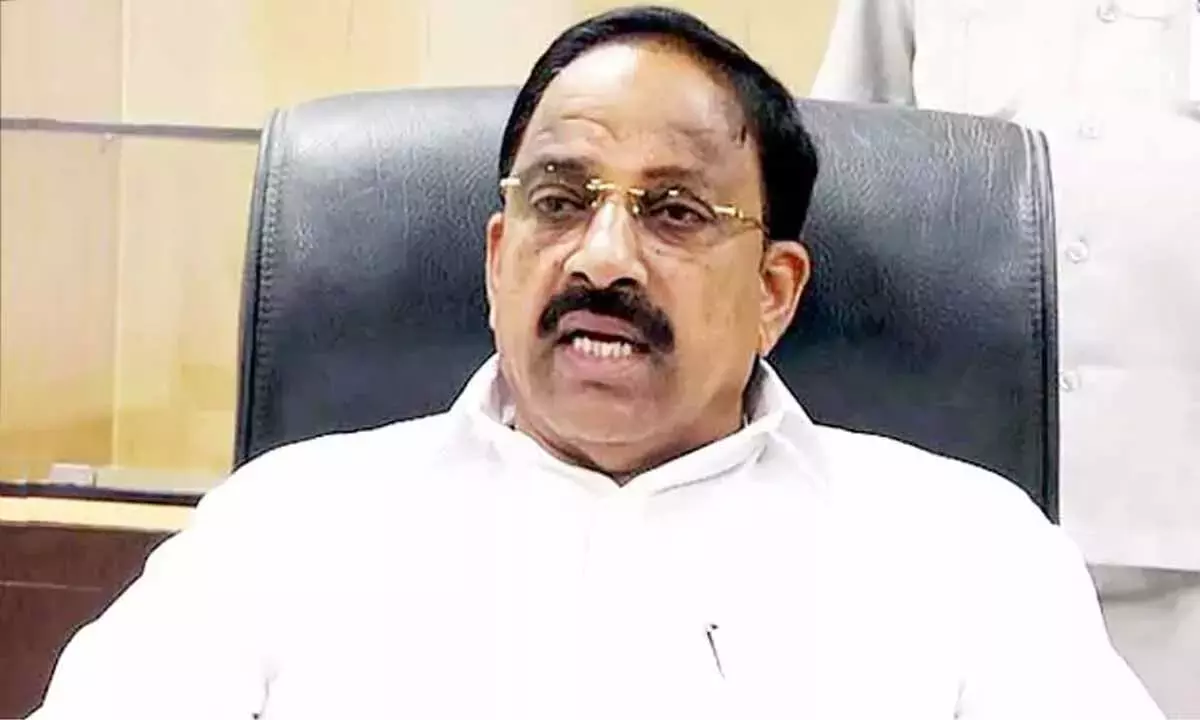 Telangana : मंत्री तुम्मला नागेश्वर राव ने बारिश और यूरिया की आपूर्ति की समीक्षा की