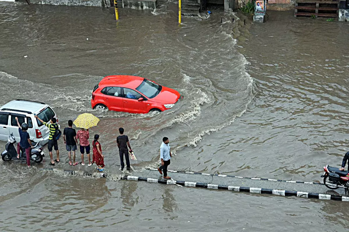 Jaipur: कई जिलों में भारी बारिश, अलर्ट जारी