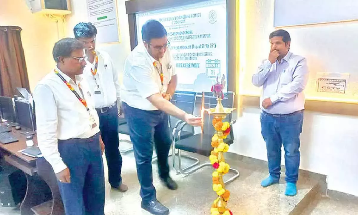 Andhra Pradesh : अशोका इंजीनियरिंग कॉलेज में संकाय विकास कार्यक्रम आयोजित