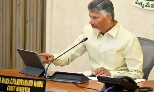 Andhra : सीएम चंद्रबाबू ने राज्य में उर्वरकों की उपलब्धता के बारे में जानकारी ली Andhra : सीएम चंद्रबाबू ने राज्य में उर्वरकों की उपलब्धता के बारे में जानकारी ली