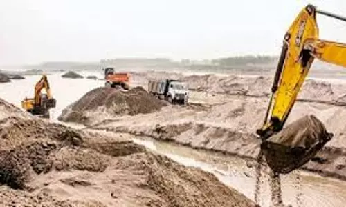 Maharashtra: कर्जत नदी किनारे खनन की जांच की तैयारी Maharashtra: कर्जत नदी किनारे खनन की जांच की तैयारी
