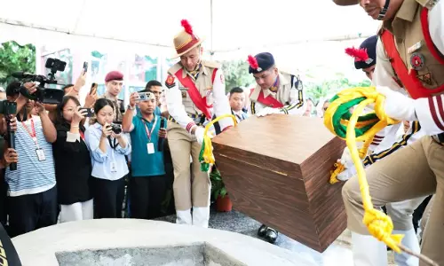 Sikkim  ने टाइम कैप्सूल 2025-2075 के साथ इतिहास रचा, जिसे 50 साल के लिए भविष्य में दफना दिया
