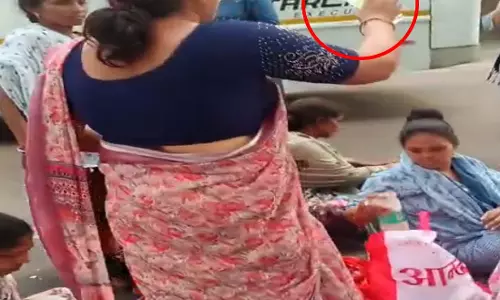 पंचायत शिक्षकों की अनुकंपा नियुक्ति पर बवाल, महिला ने दी जान देने की कोशिश पंचायत शिक्षकों की अनुकंपा नियुक्ति पर बवाल, महिला ने दी जान देने की कोशिश