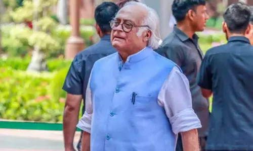 Democracy चुनाव आयोग के क्रूर हमले से बच गया: कांग्रेस ने बिहार विशेष गहन पुनरीक्षण (SIR) पर सुप्रीम कोर्ट के फैसले का स्वागत किया Democracy चुनाव आयोग के क्रूर हमले से बच गया: कांग्रेस ने बिहार विशेष गहन पुनरीक्षण (SIR) पर सुप्रीम कोर्ट के फैसले का स्वागत किया