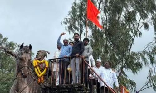 Rajgad तालुका नामकरण का ढोल-नगाड़ों के साथ स्वागत Rajgad तालुका नामकरण का ढोल-नगाड़ों के साथ स्वागत